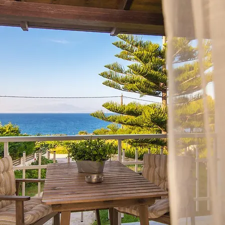 Kondarini's Sea View - Close To The Beach, By Zantewize Τσιλιβί